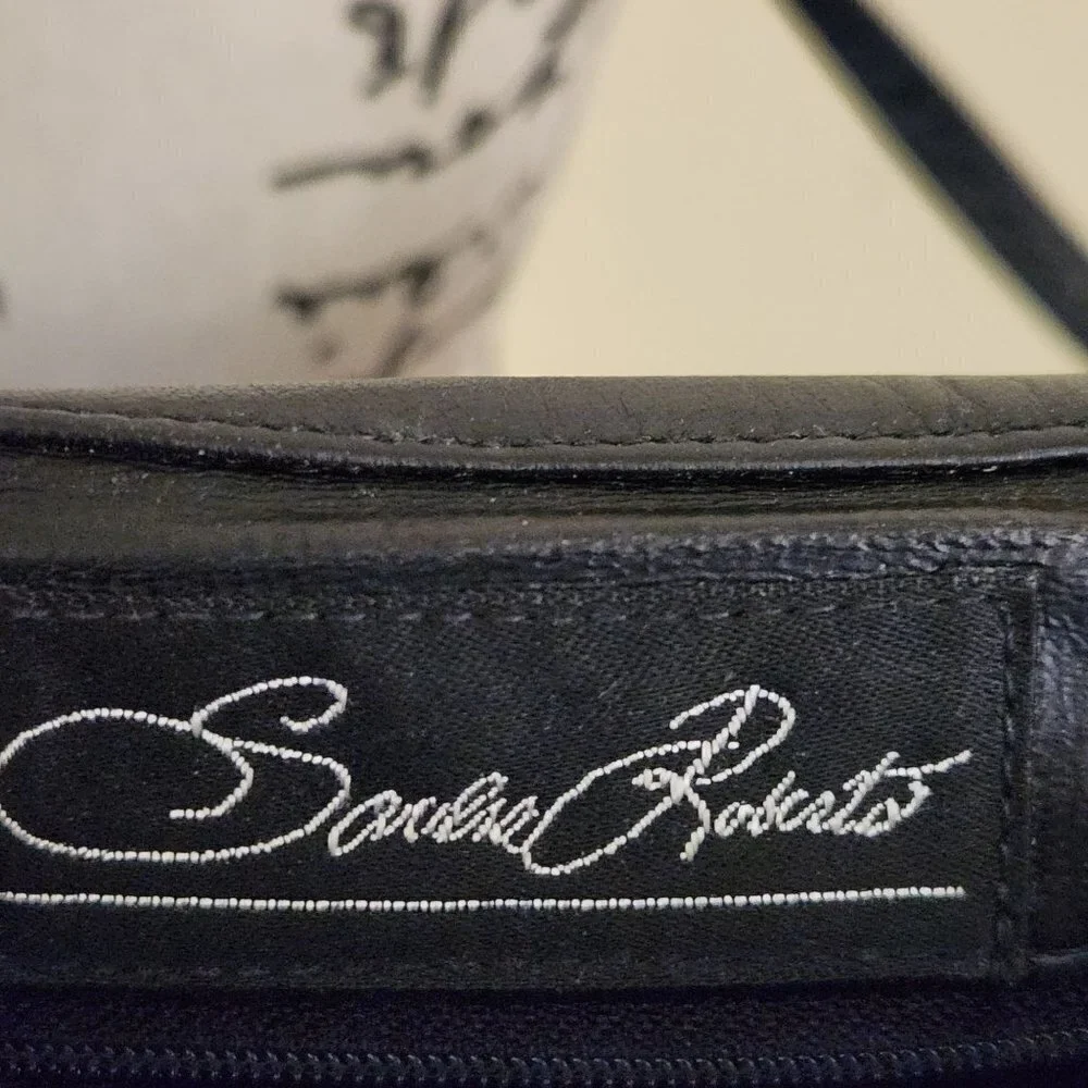Sondra Roberts Vintage Black Classic Croc Embossed Leather Crossbody Bag